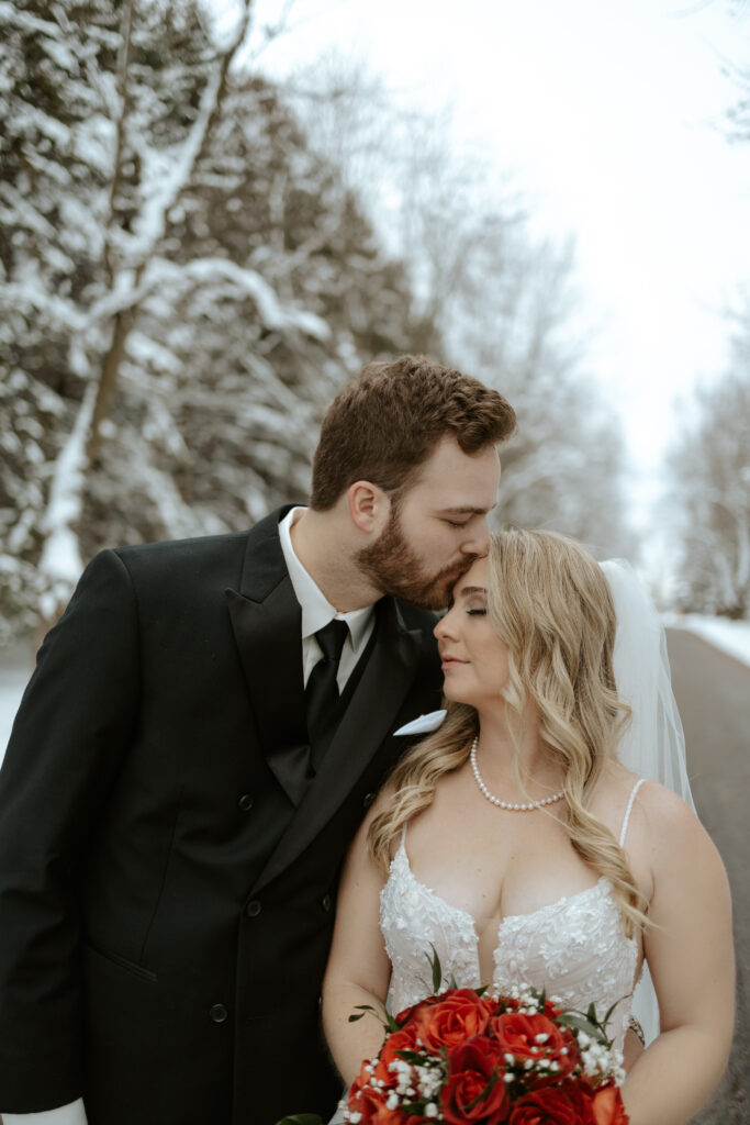 couples portraits at roseville estate 